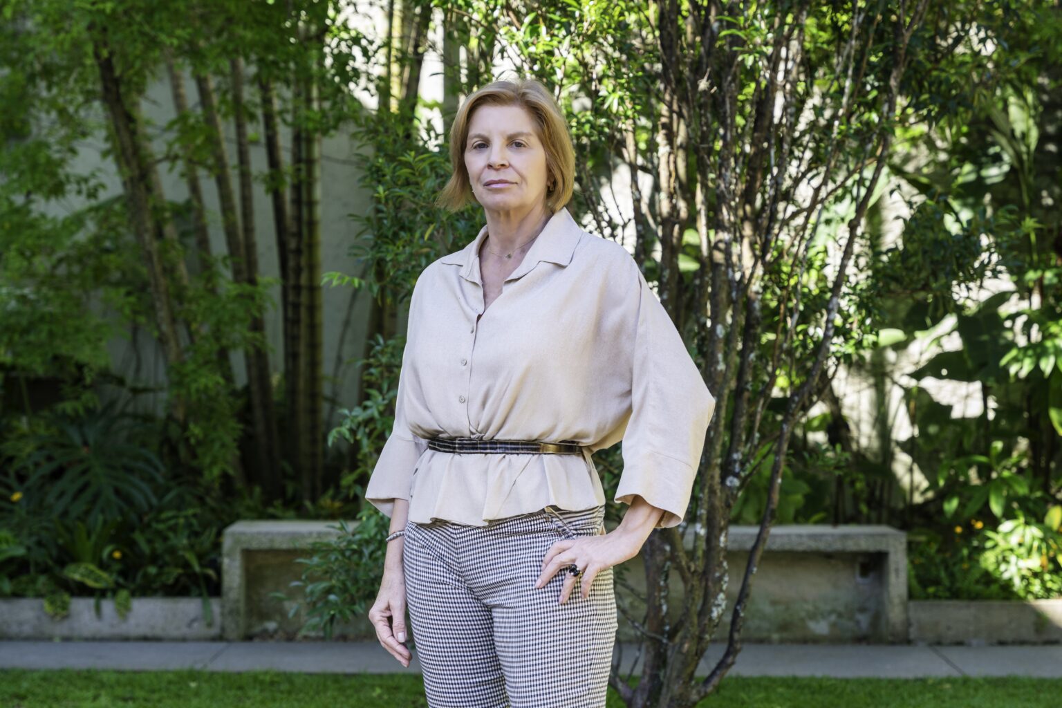 A Singular Coleção de Regina Pinho de Almeida: Obras que Fogem do Comum