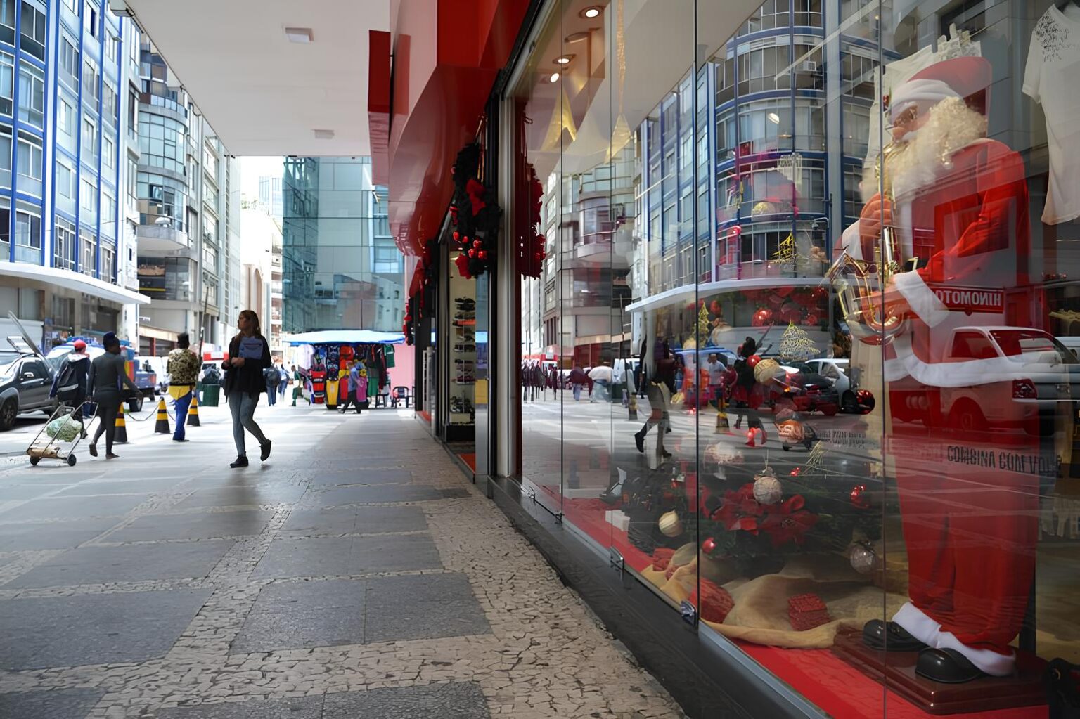 Entenda as Políticas de Troca para Compras de Natal em Curitiba