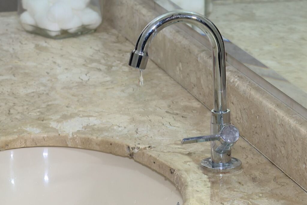 Falta de Água Preocupa Moradores na Véspera de Natal em Curitiba e Região