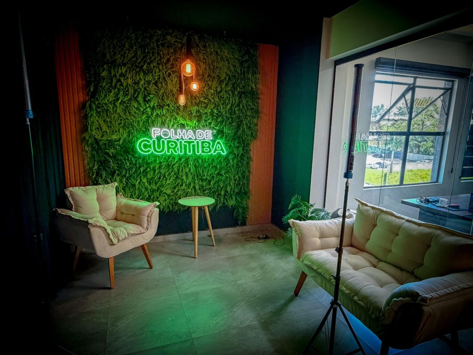 Folha de Curitiba Conclui 2025 com Metas Atingidas e Expansão Ambiciosa para 2026