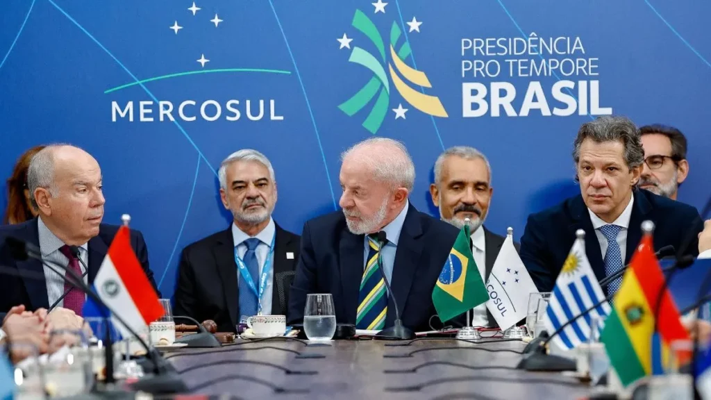 Lula enaltece urgência política para finalizar acordo Mercosul-União Europeia