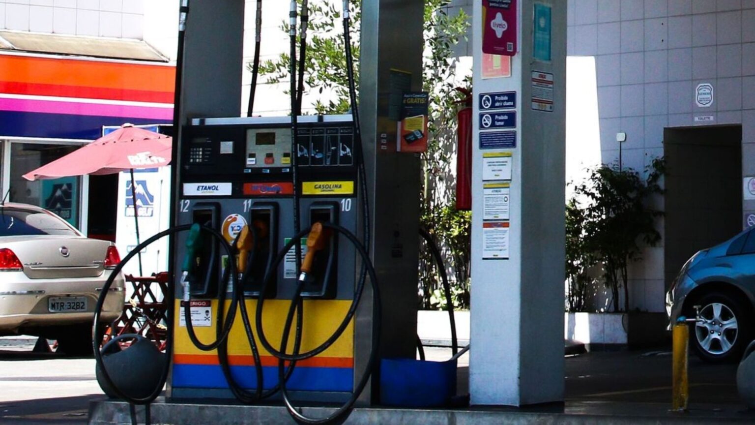 Reajuste de Combustíveis: Aumento da Gasolina e Diesel em Todo o País em 1º de Janeiro