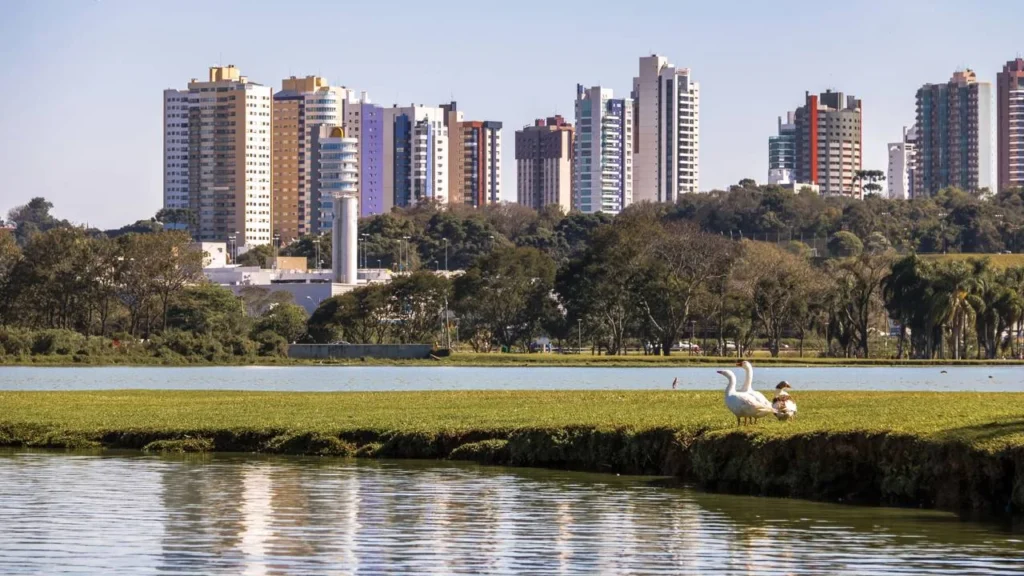 Curitiba: A Capital do Paraná que Brilha em Mobilidade e Qualidade de Vida