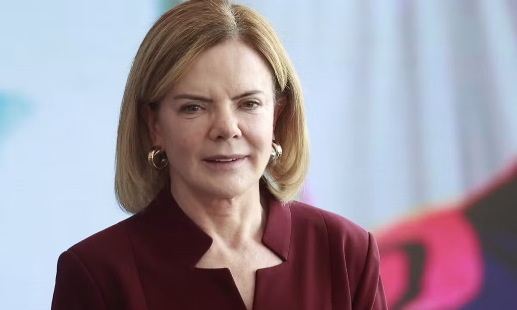 Desafios da Esquerda no Paraná: Gleisi Hoffmann no Foco da Disputa Desafios da Esquerda no Paraná: Gleisi Hoffmann no Foco da Disputa