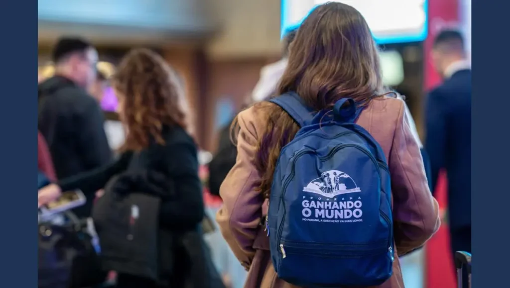 Estudantes do Programa Ganhando o Mundo Retornam do Reino Unido em 2026 Estudantes do Programa Ganhando o Mundo Retornam do Reino Unido em 2026