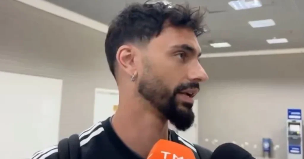 Mastriani Retorna ao Athletico-PR e Reflete Sobre Desafios no Botafogo