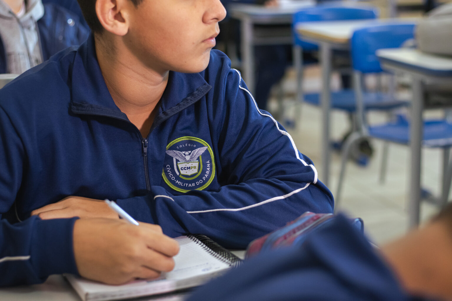 Modelo Cívico-Militar Destaca-se como Programa Educacional de Sucesso no Paraná