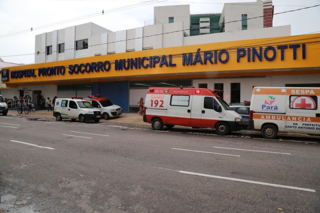 Mulher Ataca com Arma em Unidade de Saúde em Belém: Dois Feridos