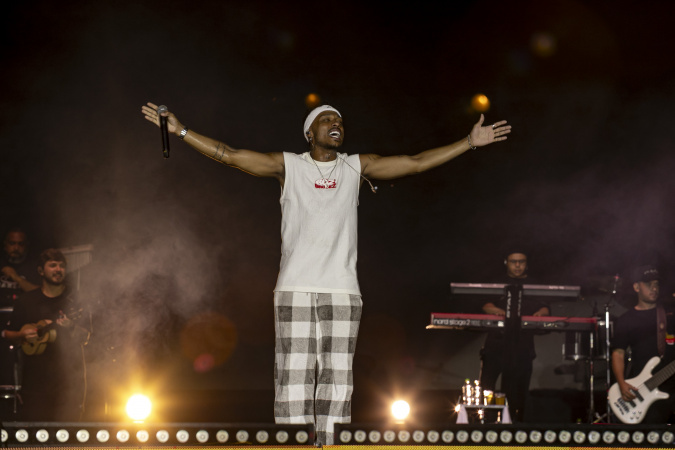 Noite de Pagode em Pontal do Paraná Atrai 34 Mil Pessoas e Marca História Noite de Pagode em Pontal do Paraná Atrai 34 Mil Pessoas e Marca História