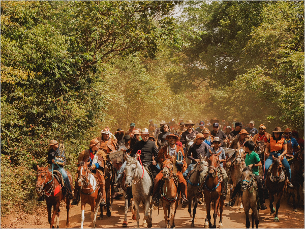 Romaria da Santa Cruz da Baixa Rasa: 111 Anos de Tradição e Fé no Crato Romaria da Santa Cruz da Baixa Rasa: 111 Anos de Tradição e Fé no Crato