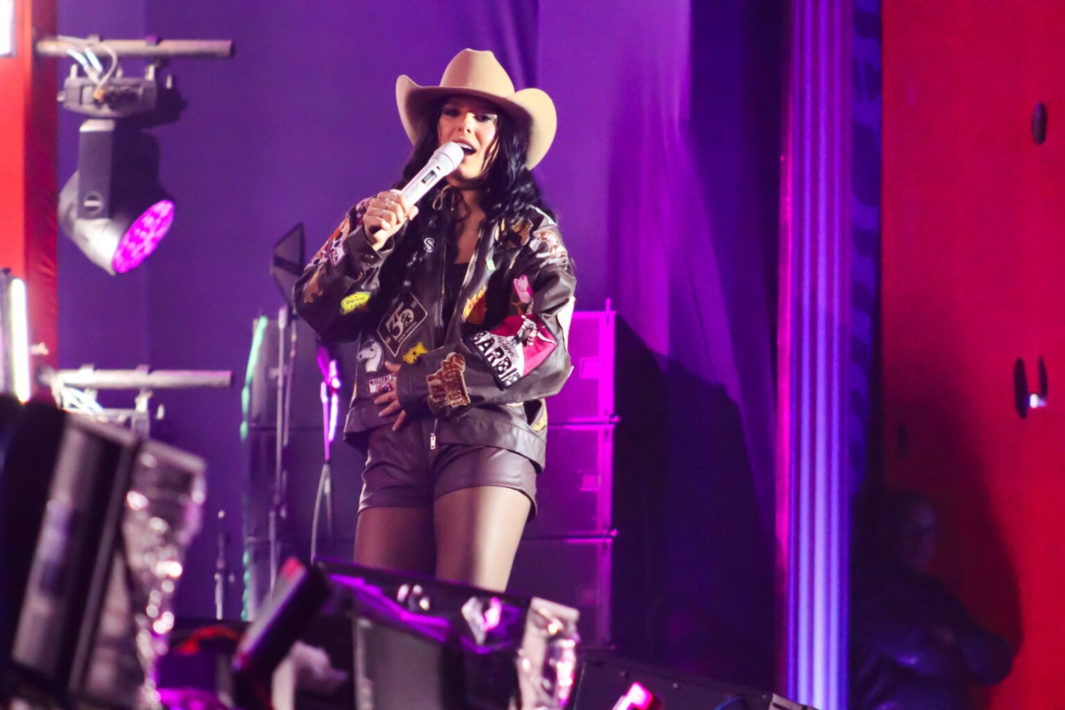 Show de Ana Castela é Adiado por Motivos de Saúde no Litoral de SP