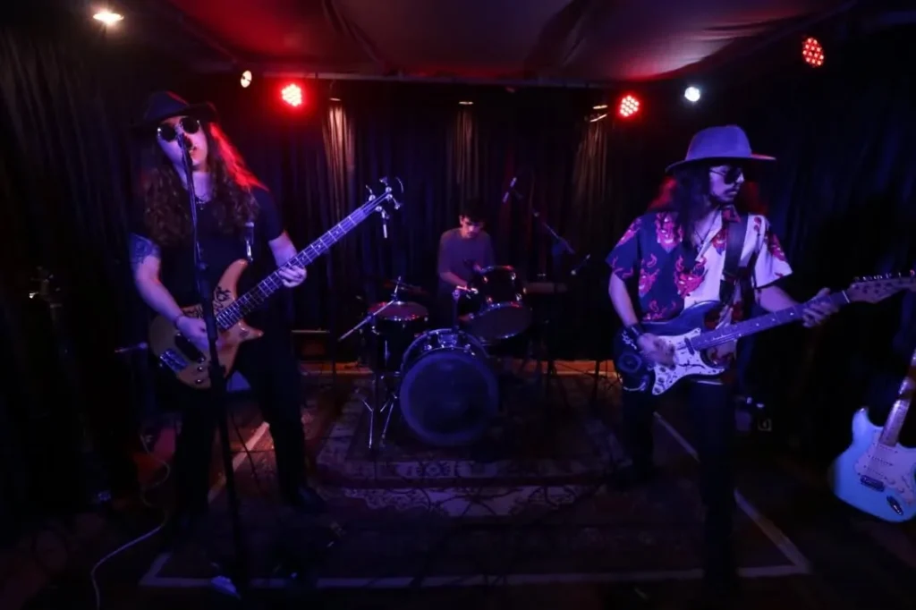 Shows Gratuitos no Palco Sunset do Verão Maior Paraná: Uma Celebração da Música Local