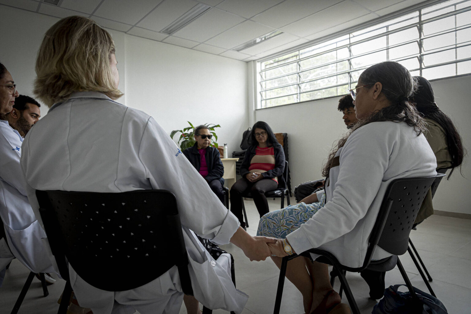 Terapia em Grupo Acolhe Enlutados em São Paulo e Promove a Superação da Dor