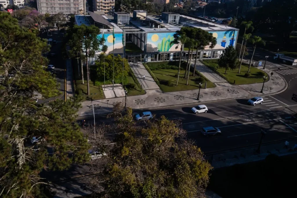 Alterações nos Serviços da Prefeitura de Curitiba Durante o Carnaval 2024