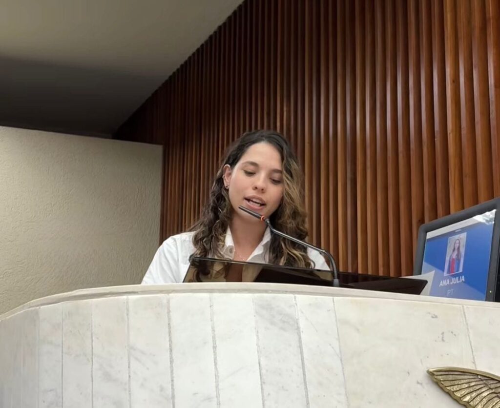 Ana Júlia assume liderança da oposição na Assembleia Legislativa do Paraná em 2026
