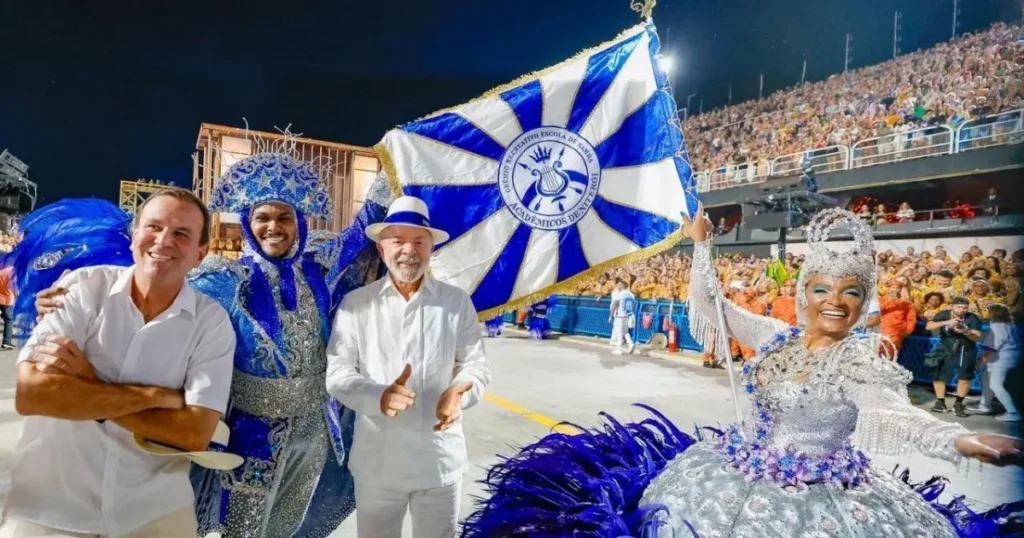 Análise de Desfile em Homenagem a Lula no TSE: Possíveis Irregularidades em Debate