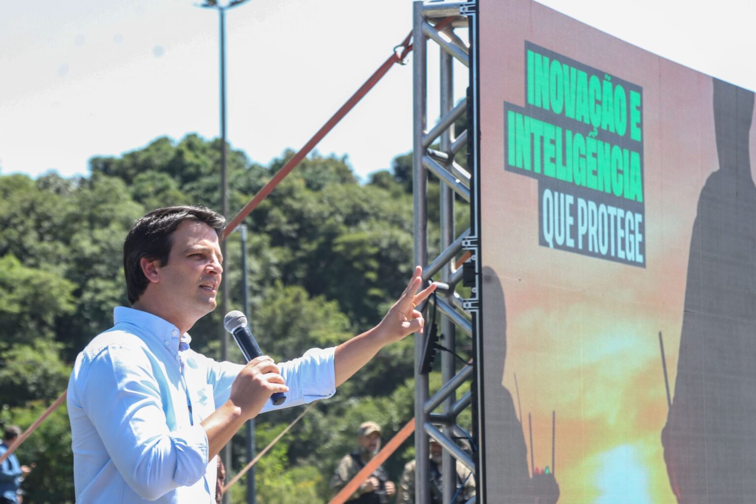 CMEIs do Bairro Novo Enfrentam Déficit de 110 Professores em Início de Ano Letivo