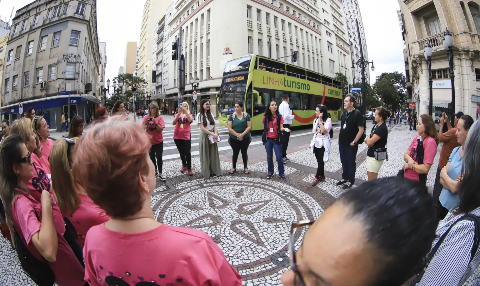 Curitiba Comemora 333 Anos com Walking Tours Gratuitos e Imperdíveis