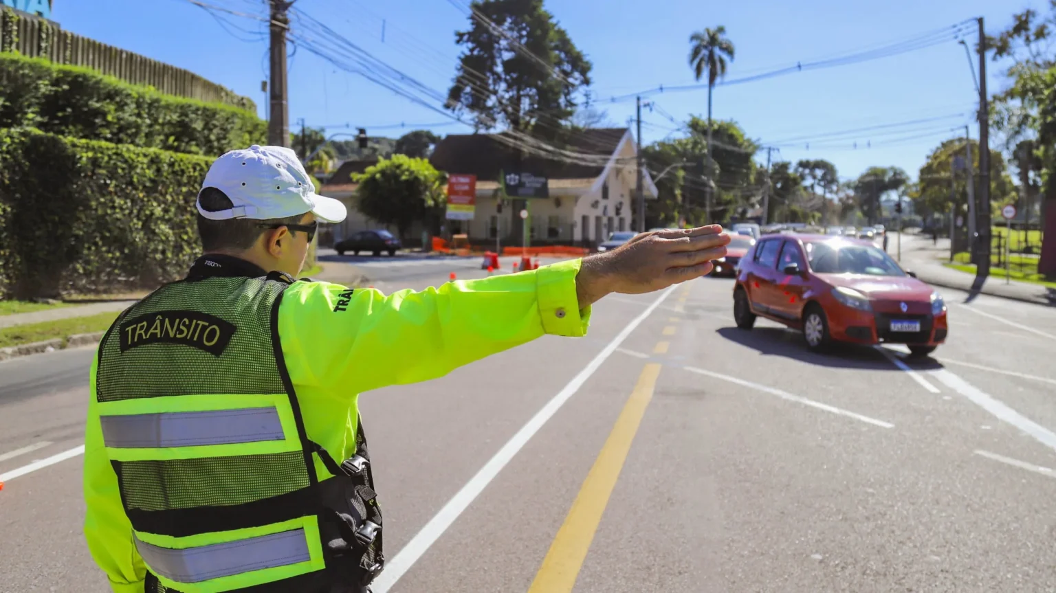 Mudanças no Trânsito em Curitiba: Fim de Semana Agitado com Eventos Mudanças no Trânsito em Curitiba: Fim de Semana Agitado com Eventos