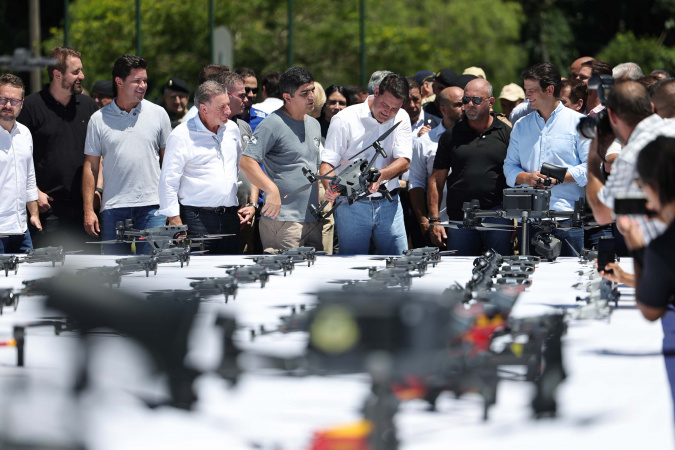 Paraná Recebe Entrega Histórica de 243 Drones para Segurança Pública Paraná Recebe Entrega Histórica de 243 Drones para Segurança Pública