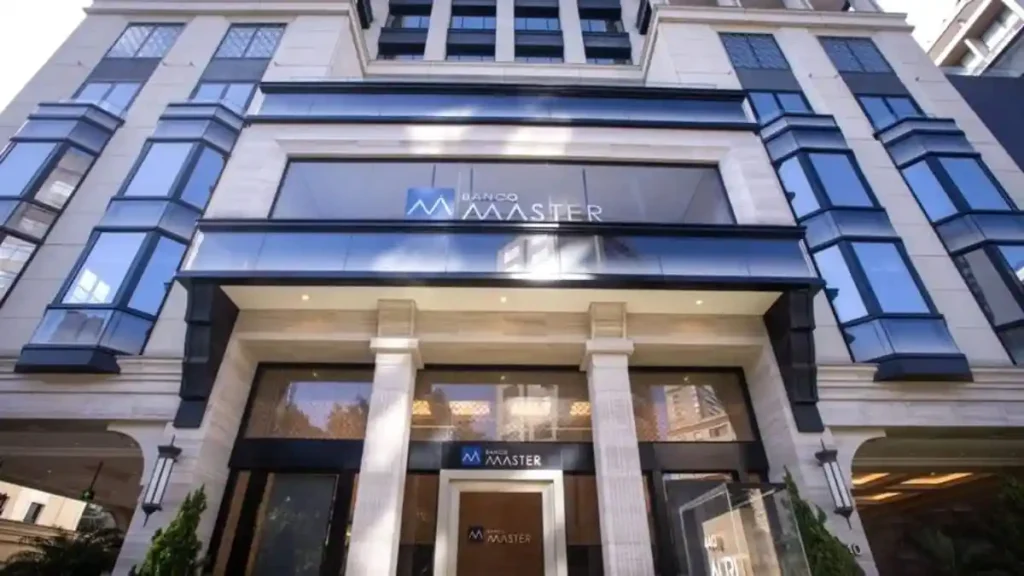 PF Investiga Amprev no Caso Master e Revela Vínculos com Fundos de Previdência