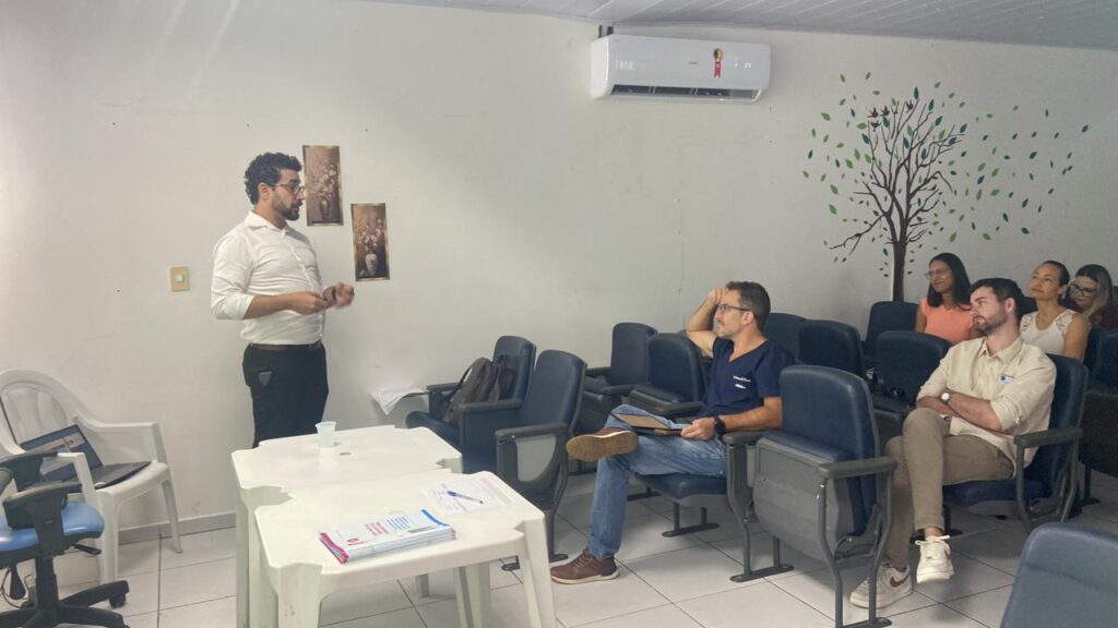 Caraguatatuba Capacita Profissionais para Implantação de Contraceptivos na Saúde Municipal