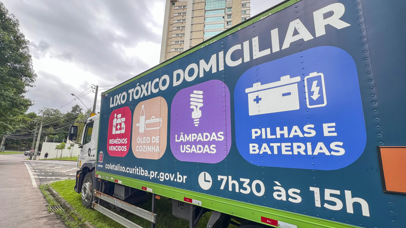 Consultório na Rua: Atendimento Gratuito na Praça Santos Andrade nesta Segunda-feira Consultório na Rua: Atendimento Gratuito na Praça Santos Andrade nesta Segunda-feira