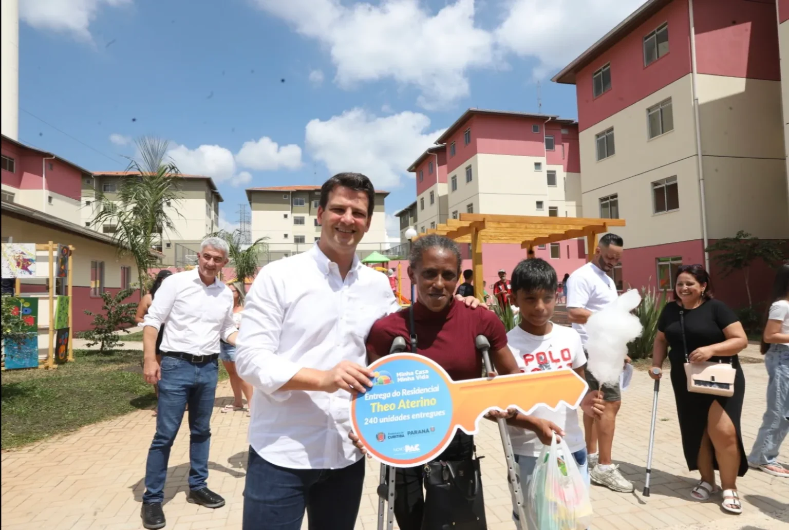 Curitiba Entrega 240 Novos Apartamentos no Tatuquara e Realiza Sonhos Curitiba Entrega 240 Novos Apartamentos no Tatuquara e Realiza Sonhos