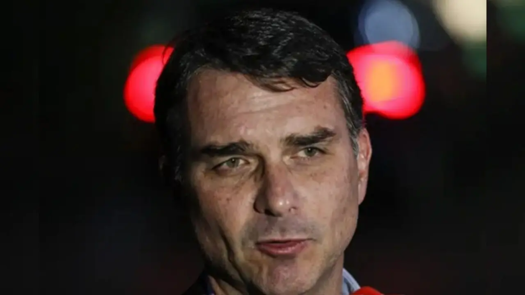 Flávio Bolsonaro Articula Nome Forte para Vice em 2026