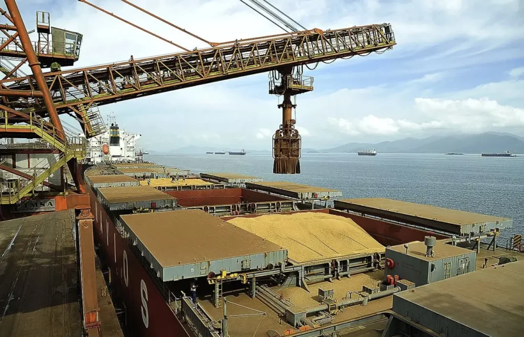 Goiás Rumo a Sua 2ª Maior Safra da História e Exportações Fortes no Agronegócio Goiás Rumo a Sua 2ª Maior Safra da História e Exportações Fortes no Agronegócio