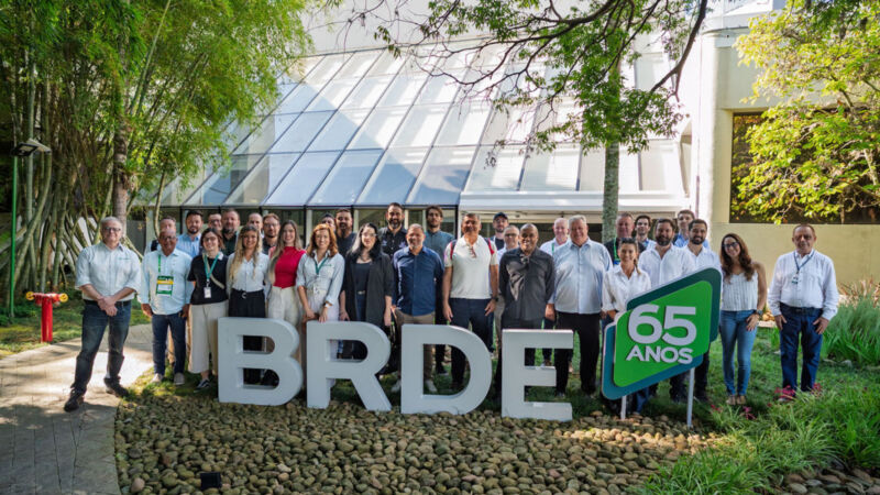 Inovação e Parcerias: BRDE Reúne Prefeitos no Smart City Expo 2026 Inovação e Parcerias: BRDE Reúne Prefeitos no Smart City Expo 2026