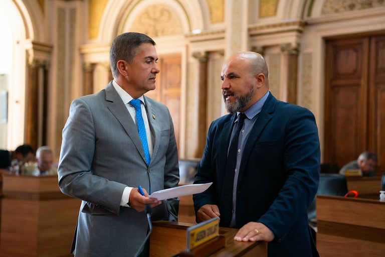 Lei Atualizada em Curitiba Promove Capacitação em Primeiros Socorros para Prevenir Mortes de Bebês Lei Atualizada em Curitiba Promove Capacitação em Primeiros Socorros para Prevenir Mortes de Bebês