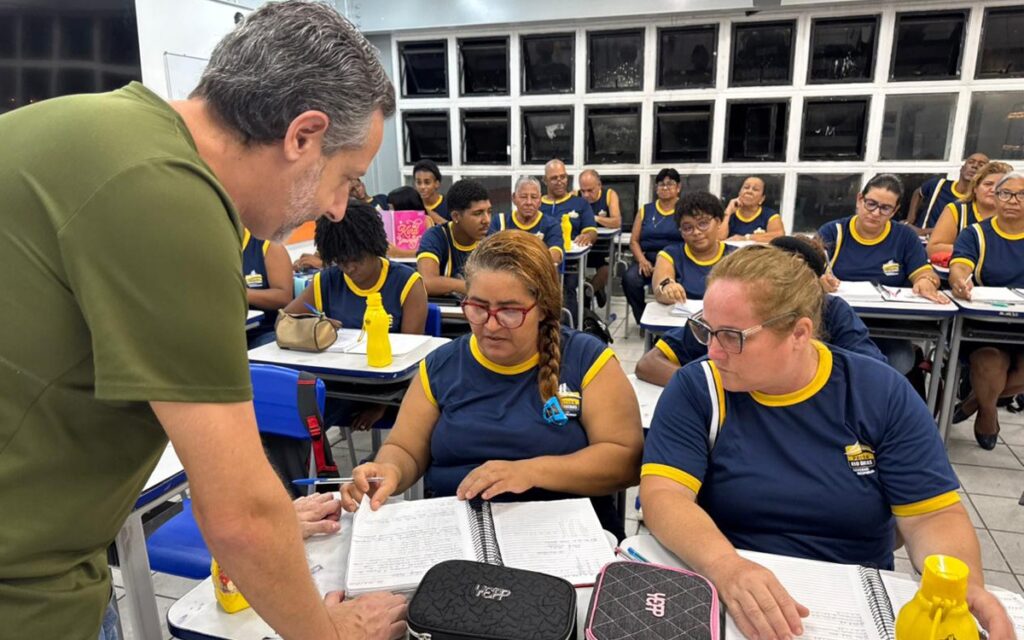 Matrículas Abertas para Educação de Jovens e Adultos: Oportunidades em Rio das Ostras Matrículas Abertas para Educação de Jovens e Adultos: Oportunidades em Rio das Ostras