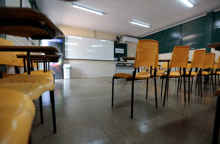 MEC Comemora Dia da Escola com Avanços na Educação Básica MEC Comemora Dia da Escola com Avanços na Educação Básica