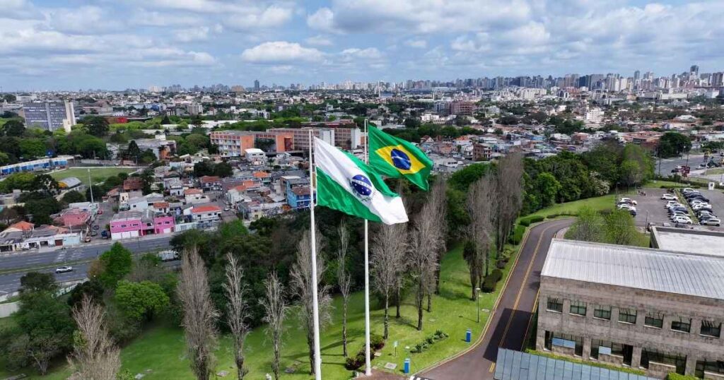 Paraná: Iniciativa Colaborativa Impulsiona Inovação e Tecnologia no Estado
