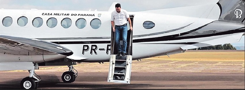 Ratinho Junior abre mão da presidência: a influência familiar e o impacto de Sergio Moro Ratinho Junior abre mão da presidência: a influência familiar e o impacto de Sergio Moro