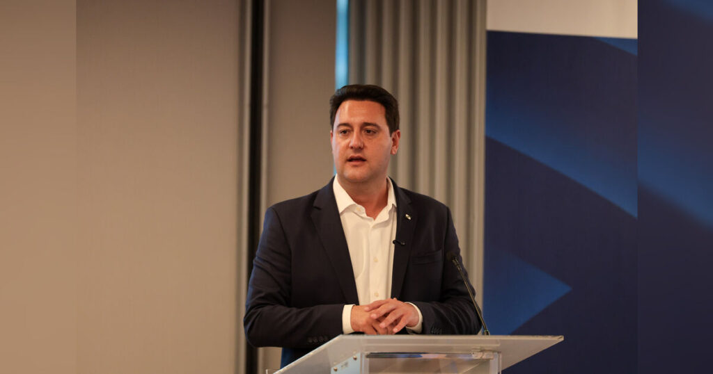 Reviravolta Política no Paraná: Governador Abandona Candidatura à Presidência