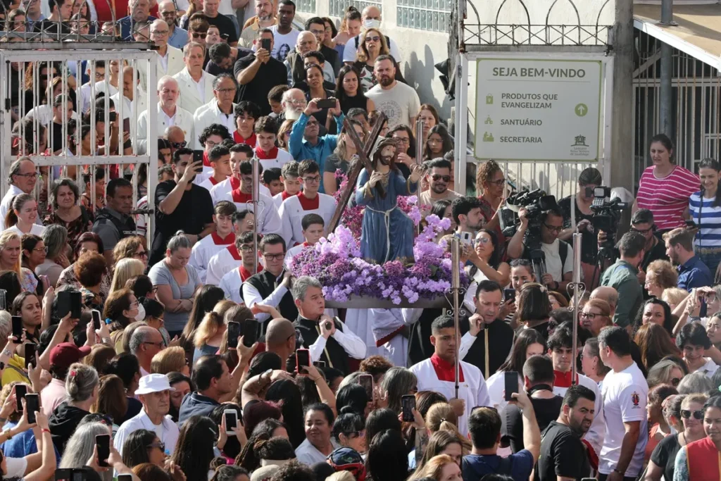 Alterações no Trânsito em Curitiba Devido às Procissões de Sexta-feira Santa
