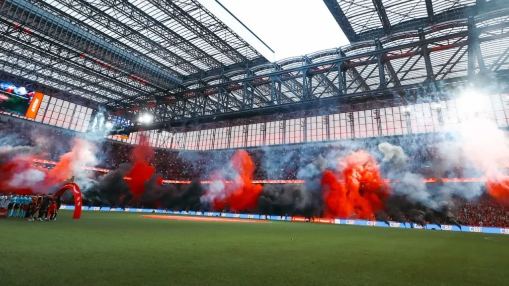 Athletico-PR x Chapecoense: Horário e Onde Assistir ao Vivo na Arena da Baixada Athletico-PR x Chapecoense: Horário e Onde Assistir ao Vivo na Arena da Baixada