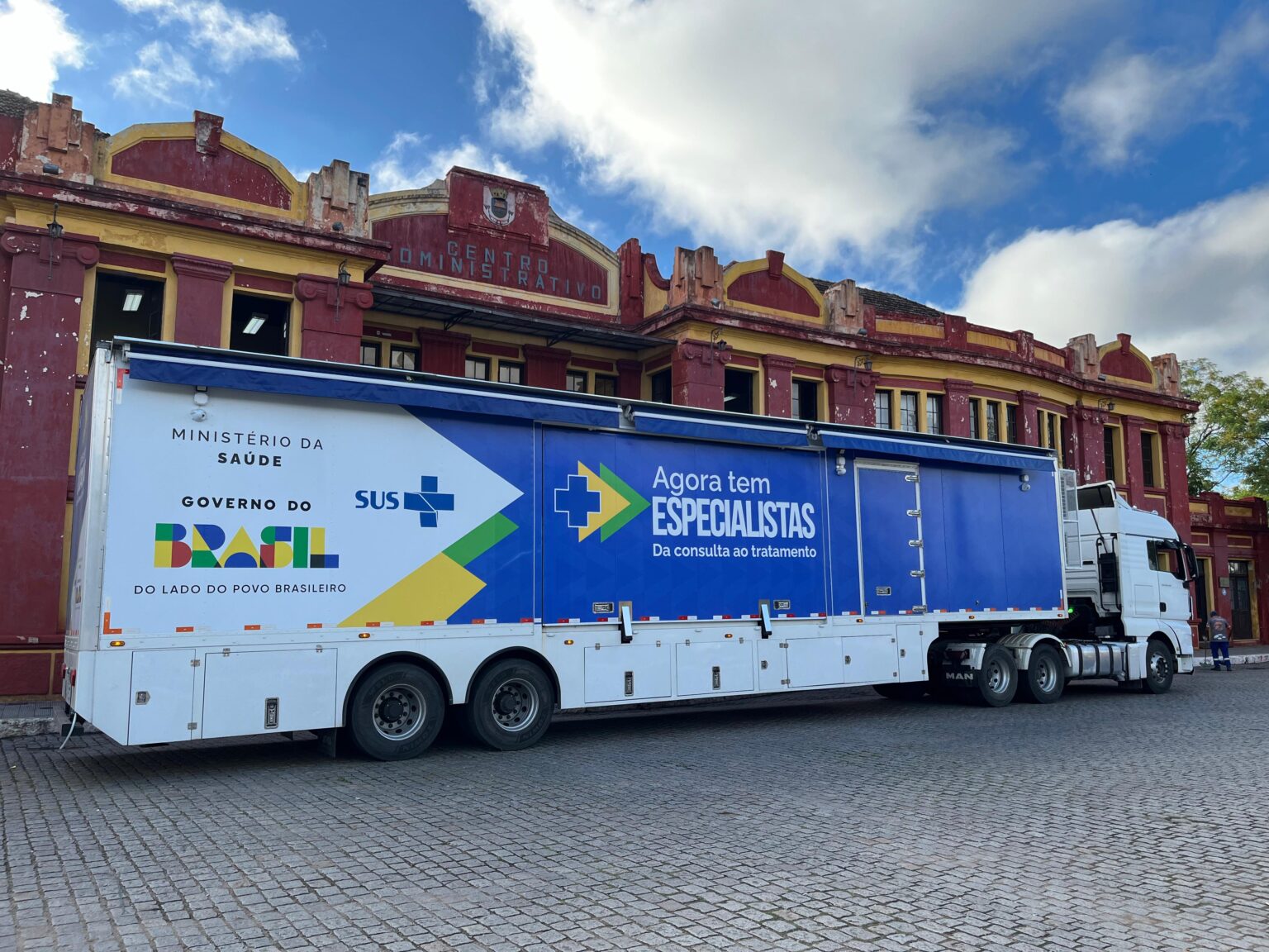 Carreta da Saúde da Mulher em Bagé: Atendimento Gratuito Começa em Abril Carreta da Saúde da Mulher em Bagé: Atendimento Gratuito Começa em Abril