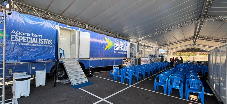 Carreta do Ministério da Saúde chega a Londrina para atendimento oftalmológico do SUS Carreta do Ministério da Saúde chega a Londrina para atendimento oftalmológico do SUS
