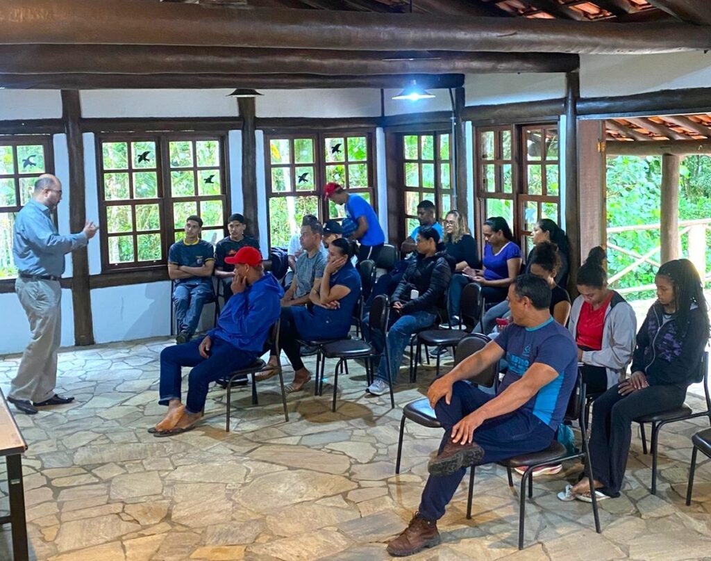 Curso Gratuito Forma Comunidades em Turismo Sustentável no Vale do Ribeira Curso Gratuito Forma Comunidades em Turismo Sustentável no Vale do Ribeira