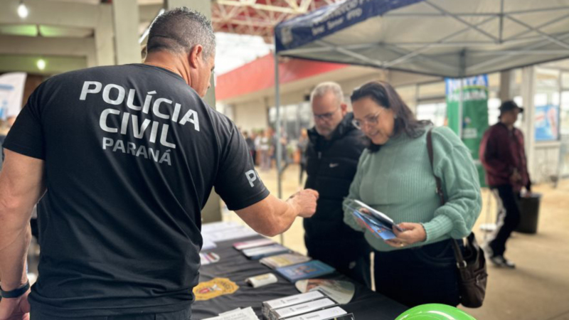 PCPR na Comunidade: Serviços de Identidade e Orientação em Diversas Cidades do Paraná PCPR na Comunidade: Serviços de Identidade e Orientação em Diversas Cidades do Paraná