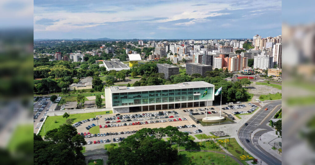 Política no Paraná: Os Caminhos da Sucessão Governamental