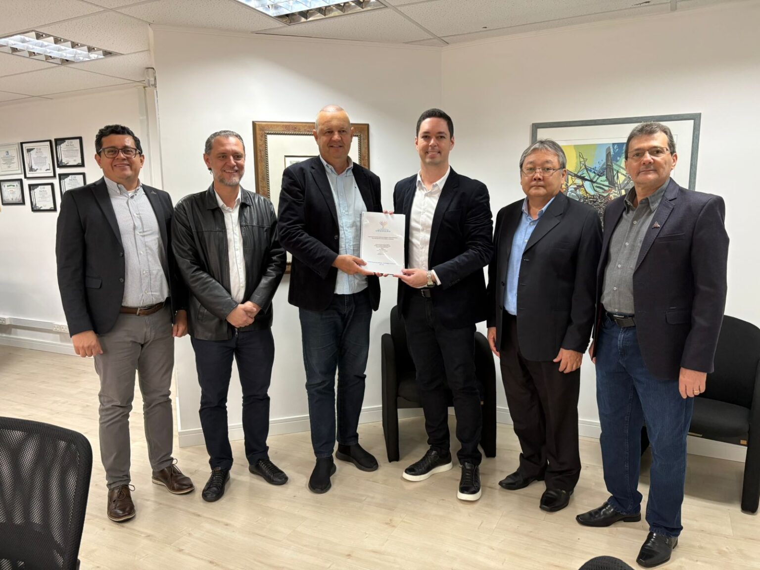 TechnoPark: Parceria com o Estado Impulsiona Laboratórios de Pesquisa em Umuarama