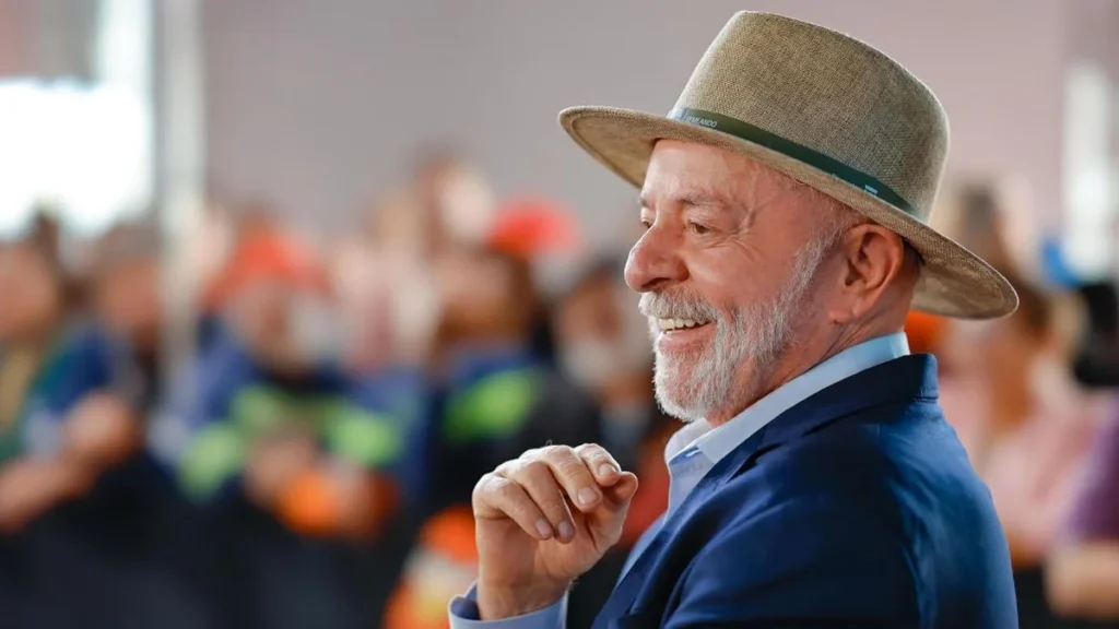 Lula lidera todos os cenários da eleição presidencial segundo pesquisa Meio/Ideia