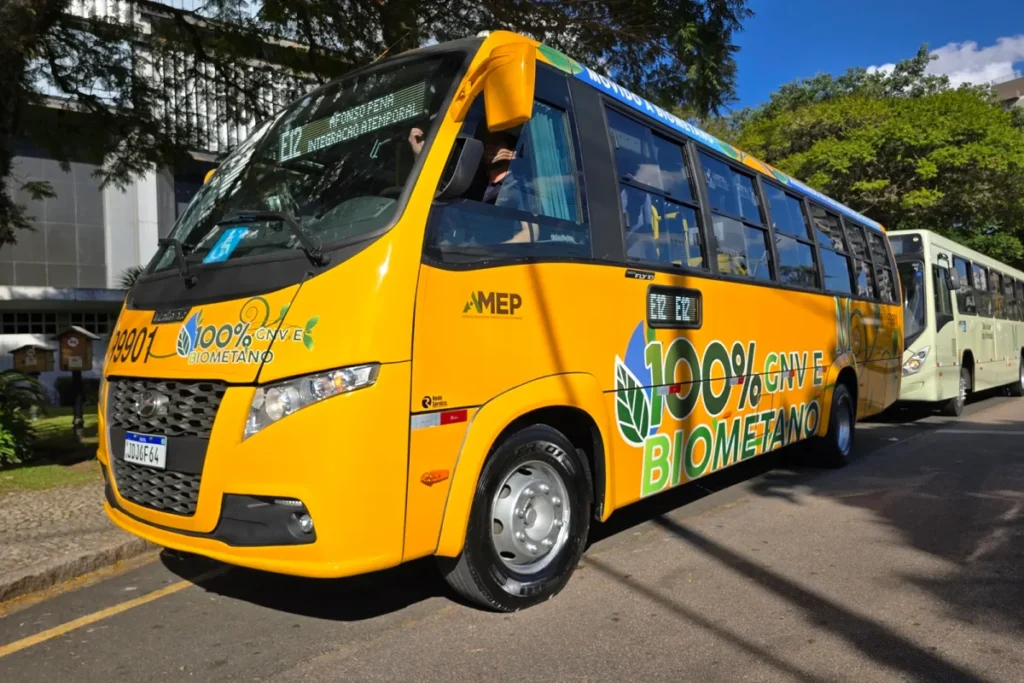 Amep Inicia Testes de Ônibus Volare Fly a GNV e Biometano na Grande Curitiba