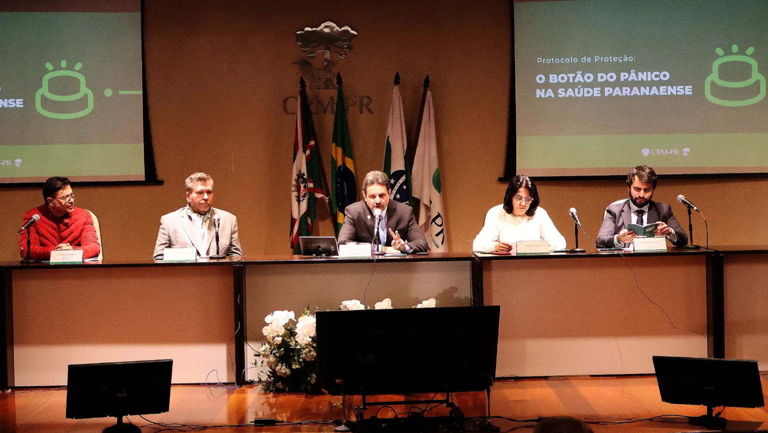 Botão do Pânico obrigatório na saúde do Paraná: reforço vital para médicos
