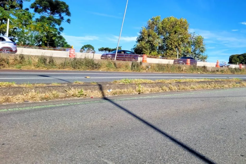 Trânsito na Linha Verde: Obras no Viaduto do Tarumã Geram Expectativa de 5 km de Congestionamento