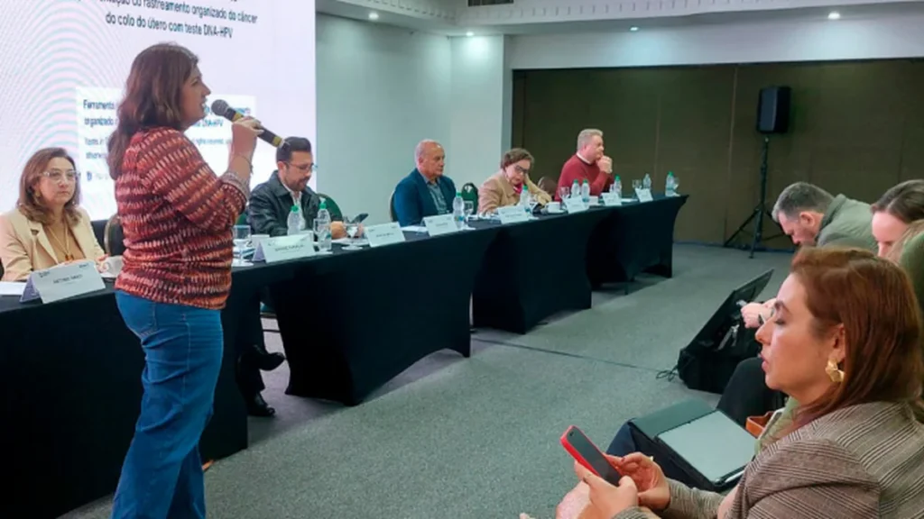 Paraná amplia exames de DNA-HPV para todas as cidades e avança no combate ao câncer de colo do útero